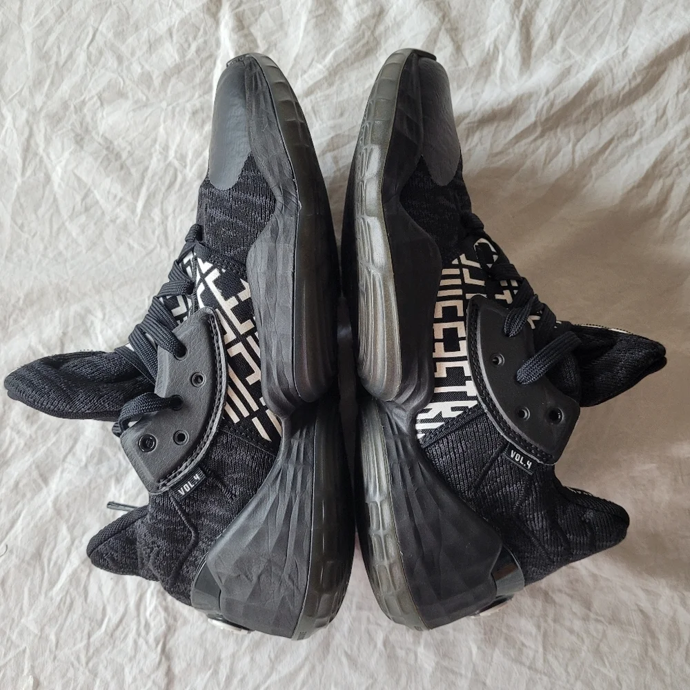 Adidas Harden V-4 Black and White Athletic Sneakers Size 6.5